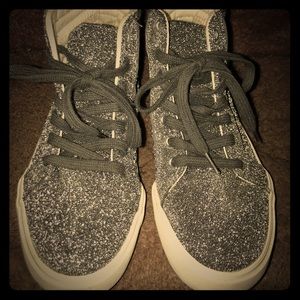 Silver/Gray  shimmer hi top sneaker girl’s size 1
